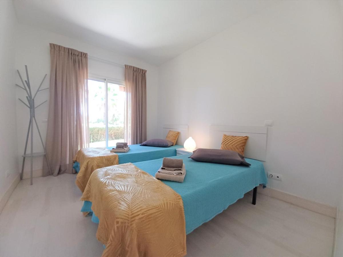 Garden Beach Luxury Apartment Litoralmar Портиман Екстериор снимка