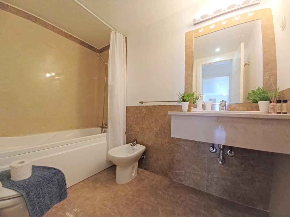 Garden Beach Luxury Apartment Litoralmar Портиман Екстериор снимка