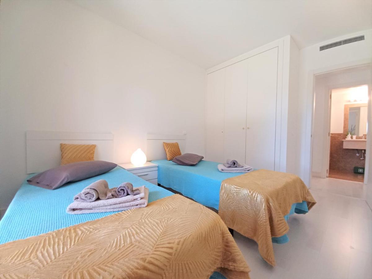 Garden Beach Luxury Apartment Litoralmar Портиман Екстериор снимка